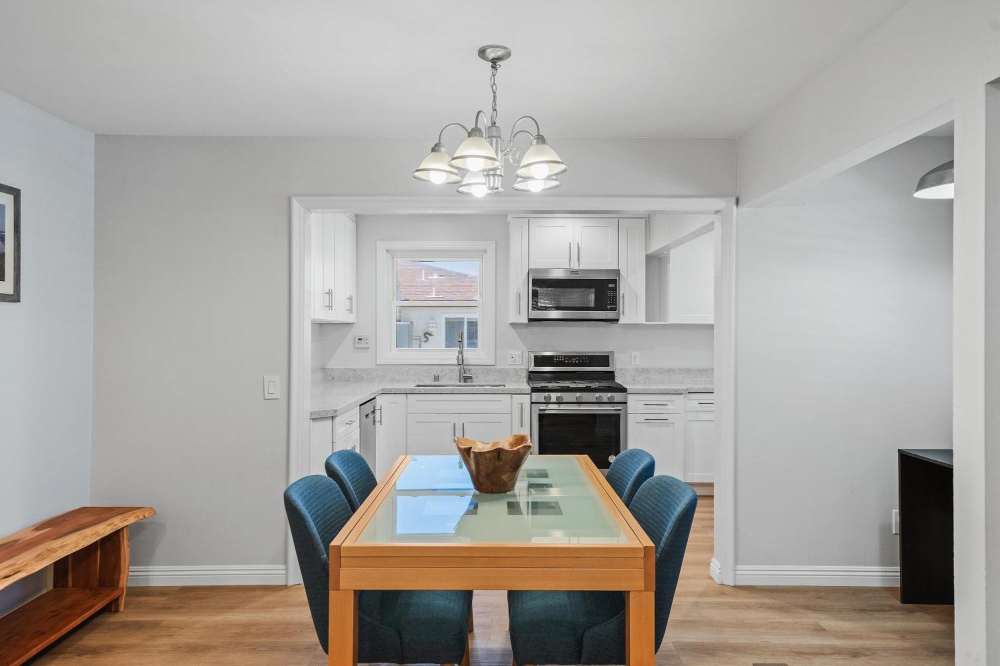 Apartment Peaceful Getaway With Renovated Amenities